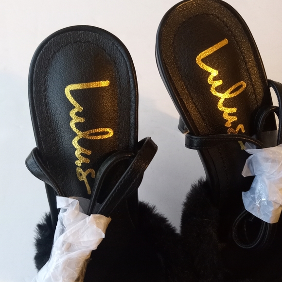 SOLD!Lulu's faux fur ankle strap high heel sandals - Picture 4 of 10